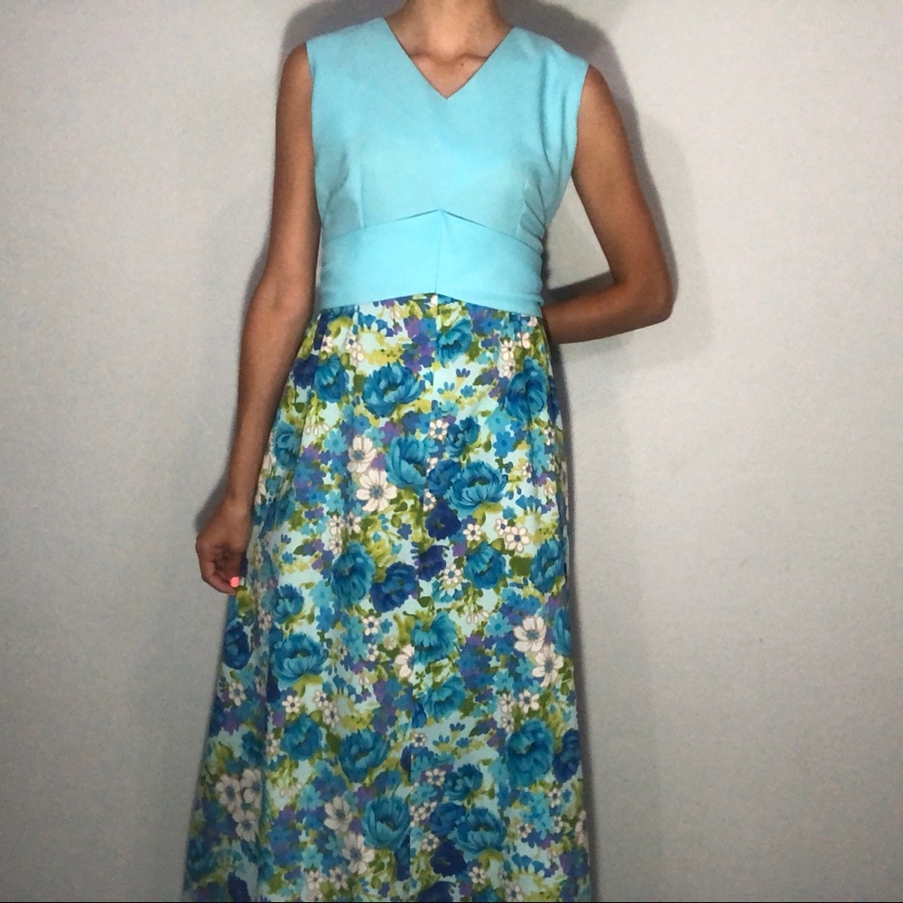 60s/70s floral maxi dress with bow
